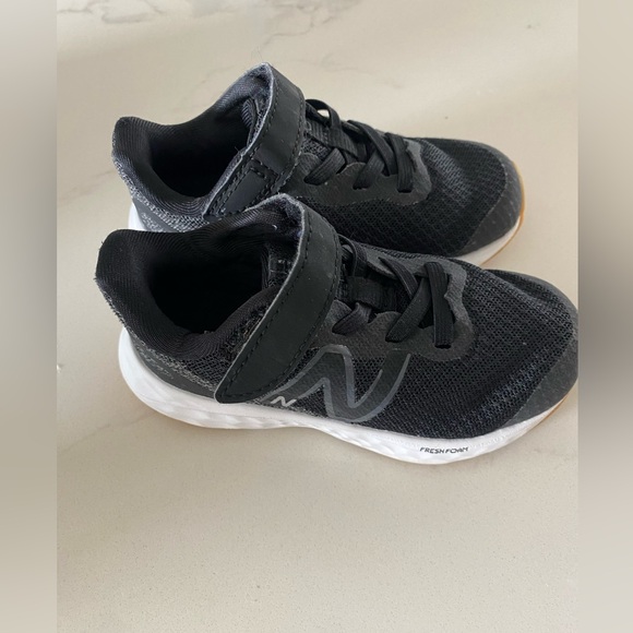 ⚫️ New Balance ⚫️ Fresh Foam Arishi V4 Hook & Loop Running Shoe - toddler size 7 - Picture 11 of 12